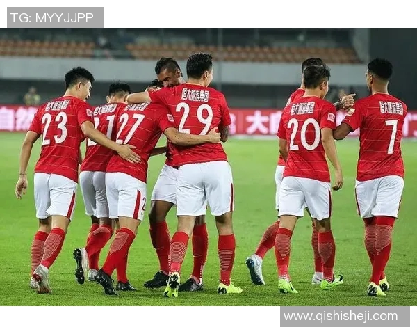 恒大与恒丰精彩对决重播回顾球迷热议赛事亮点与精彩瞬间